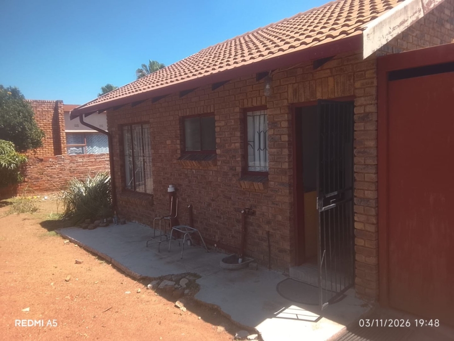 2 Bedroom Property for Sale in Mabopane Unit U North West